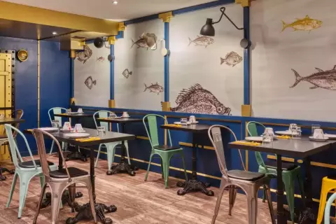 Salle petit-déjeuner - Niveau -1 | Vingt Mille Lieues sous les mers 